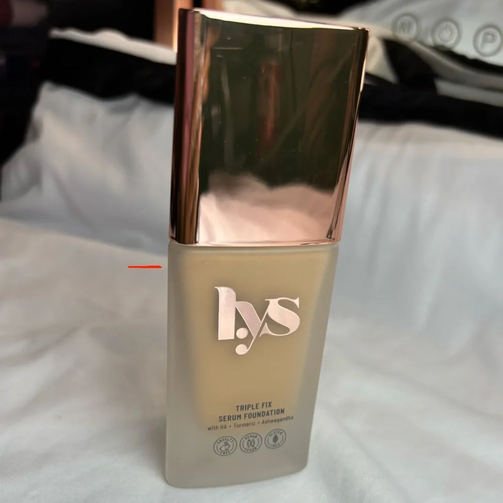 Clean Beauty Lys Beauty Triple Fix Serum Foundation - Shade MG5